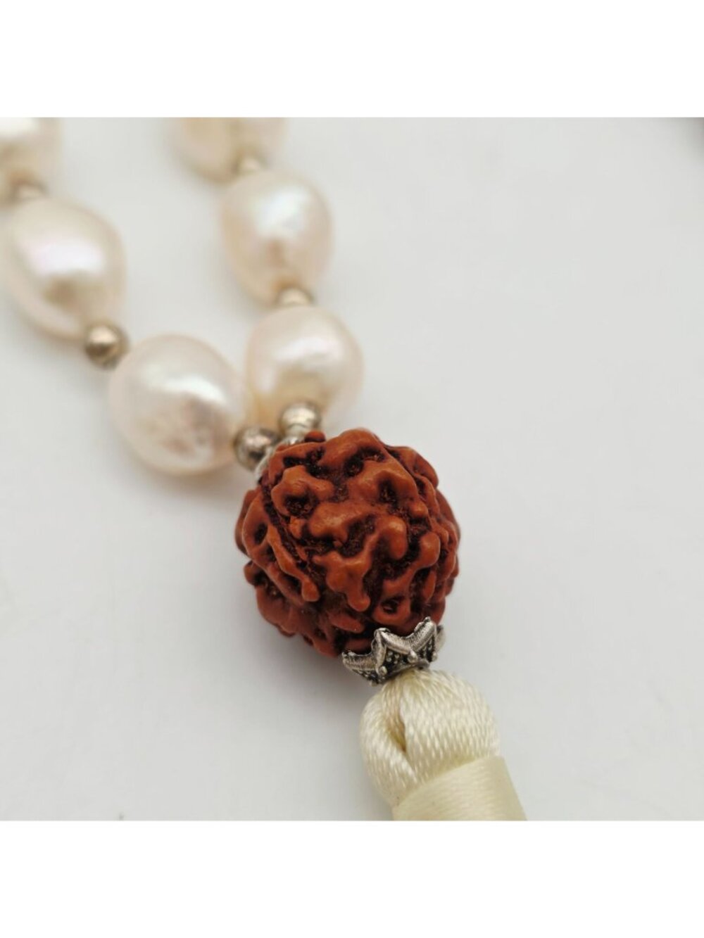 Rudraksha & Freshwater Pearl Beaded Necklace With White Tassel Pendant 36" - Picture 7 of 7
